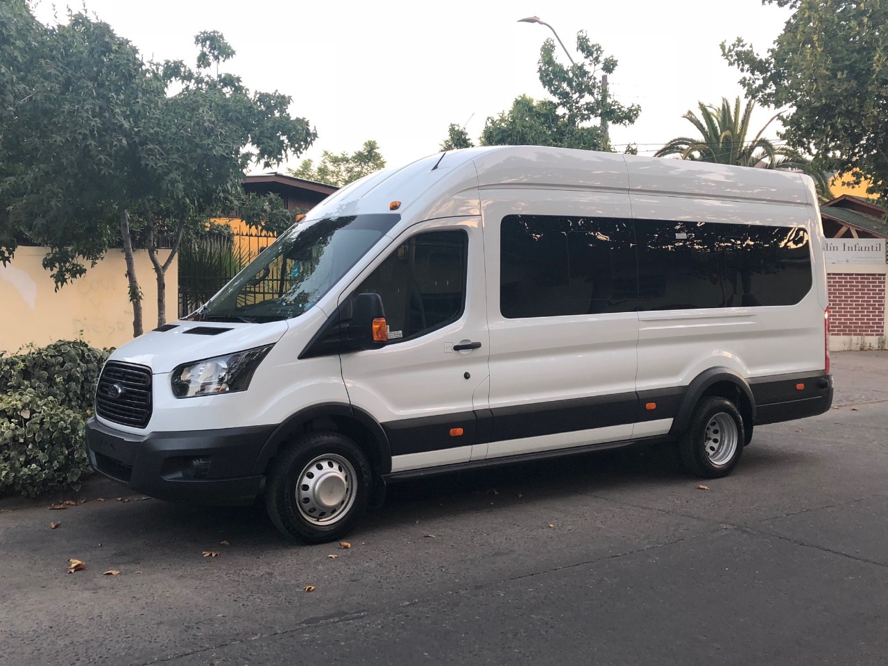 Minibuses para 17 Pasajeros